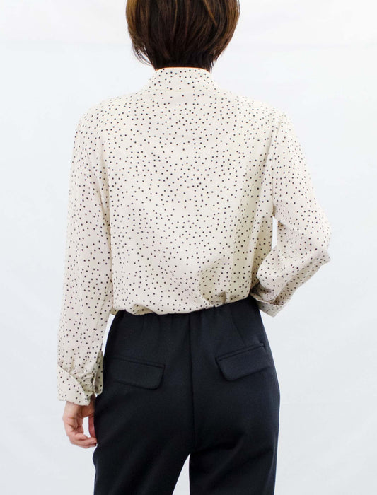 ドットフリルブラウス