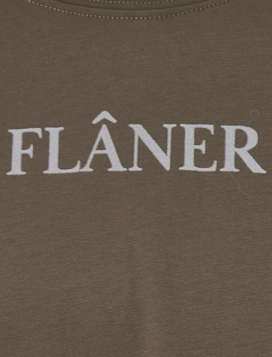 サーキュラー型トップス