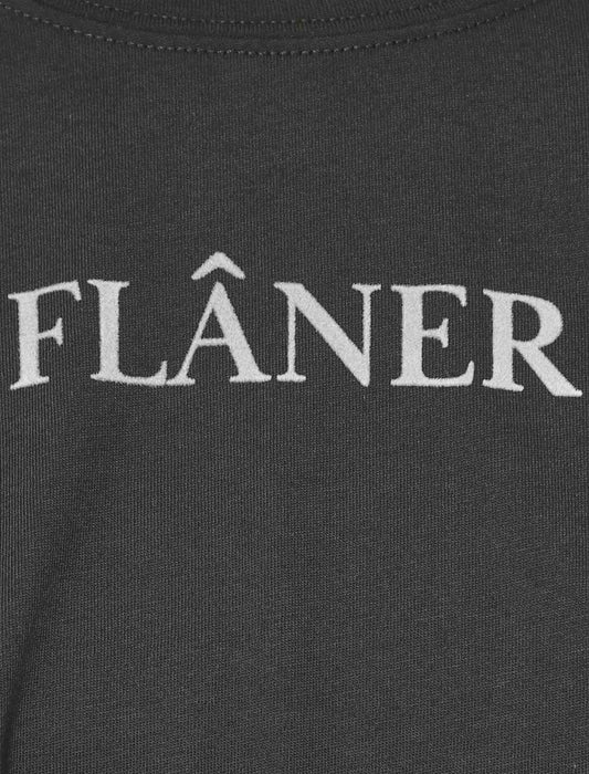 サーキュラー型トップス