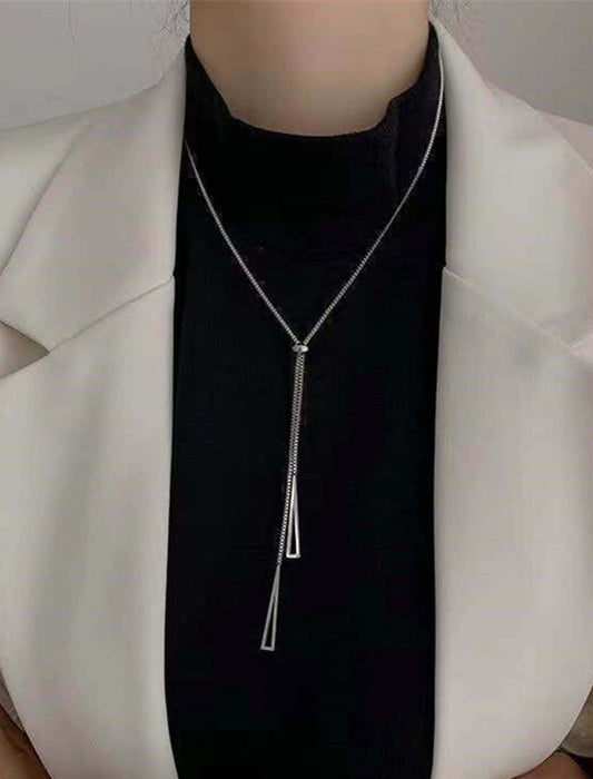 メタルロングネックレス