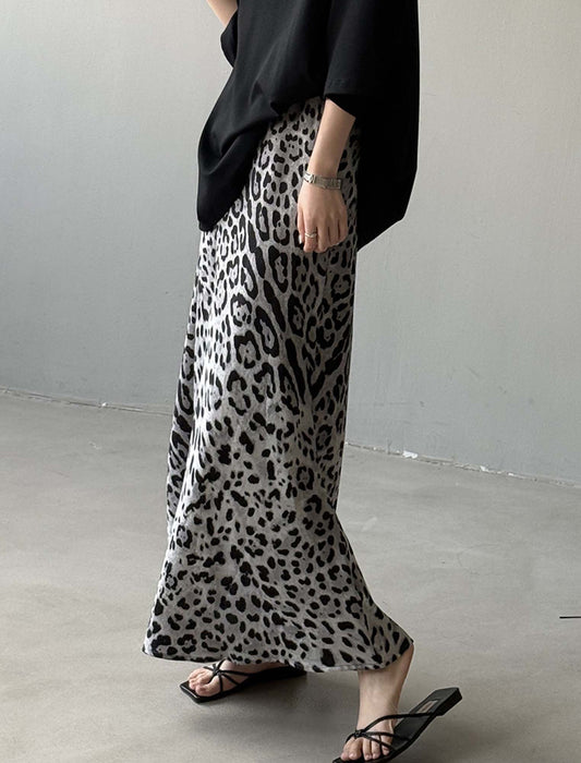 アニマルプリントキレイ目スカート