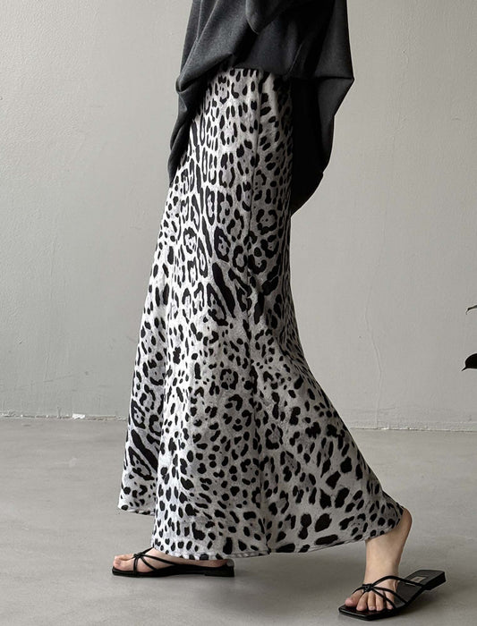 アニマルプリントキレイ目スカート