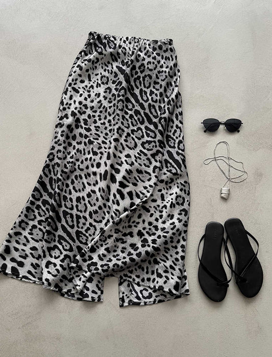 アニマルプリントキレイ目スカート