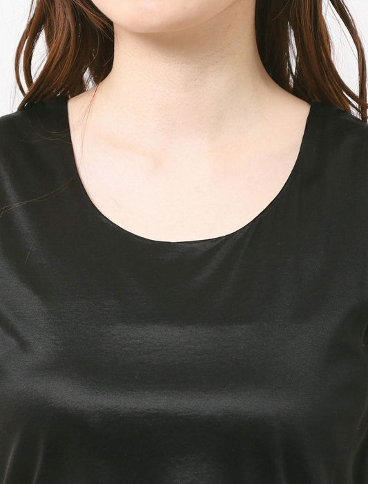 サテンスリットタンクトップ
