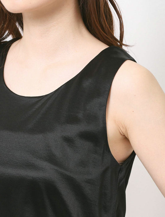 サテンスリットタンクトップ