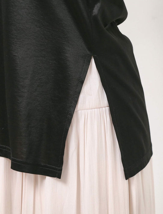 サテンスリットタンクトップ