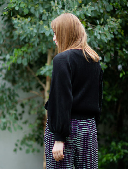 ＜SPECCHIO＞シャトルプリーツノーカラーZIPブルゾン