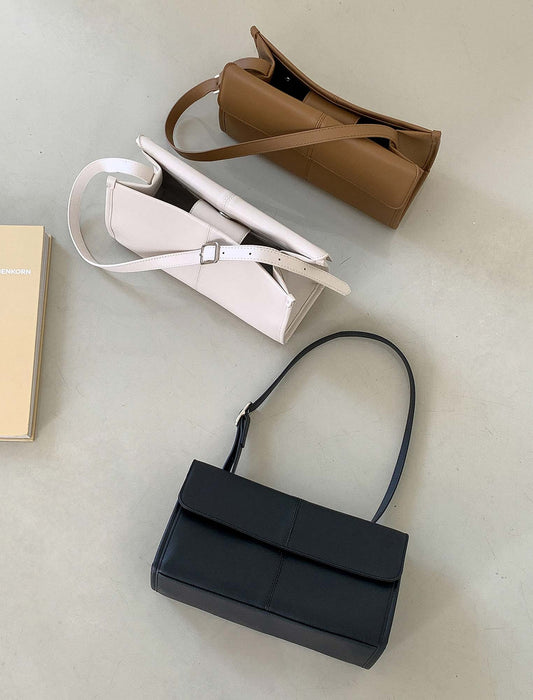 シンプルスクエアショルダーバッグ