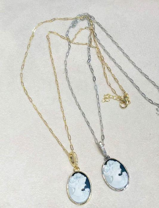 カメオ風ネックレス