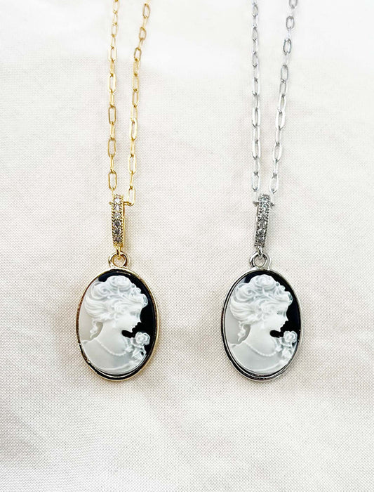カメオ風ネックレス