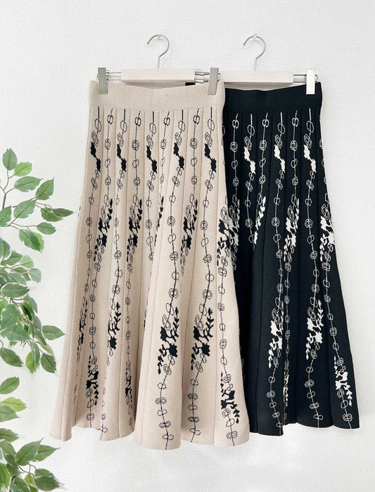 総柄フレアニットスカート