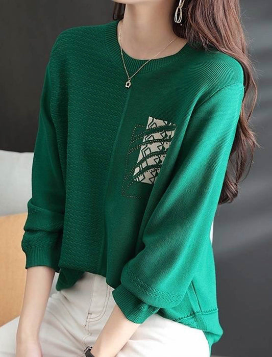 胸元デザイン入りプルオーバー
