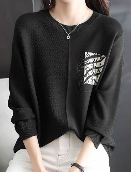 胸元デザイン入りプルオーバー