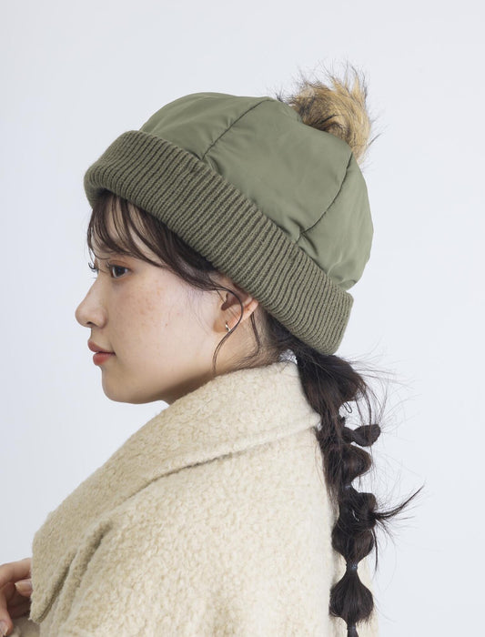 中綿ポンポンあったかニット帽　