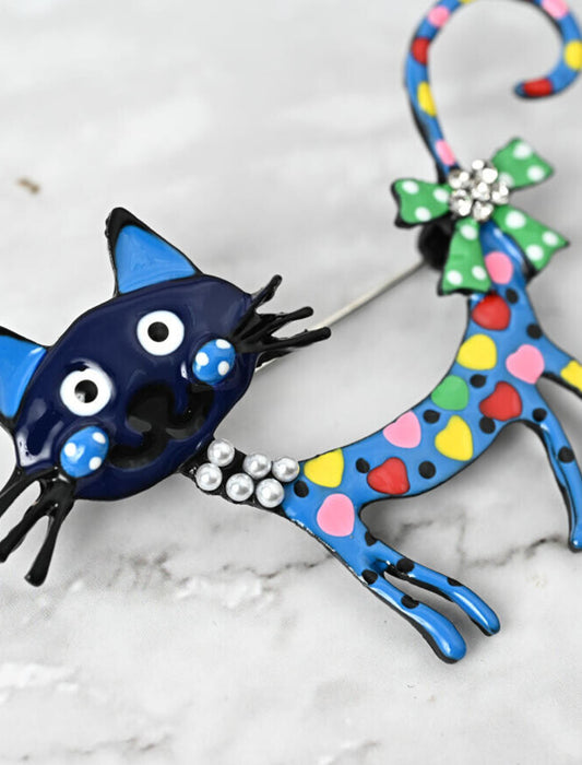 お洒落ネコブローチ