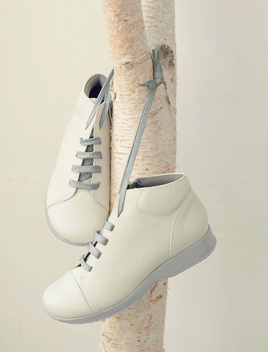 【メーカー直送(送料込)】＜Miss Kyouko＞ 4E撥水ハイカットレザースニーカー