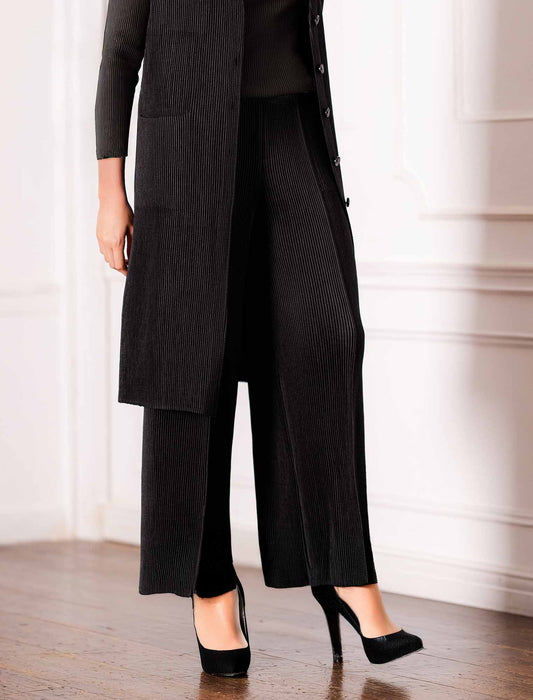 ＜SPECCHIO＞シャトル センターライン ストレートワイドパンツ