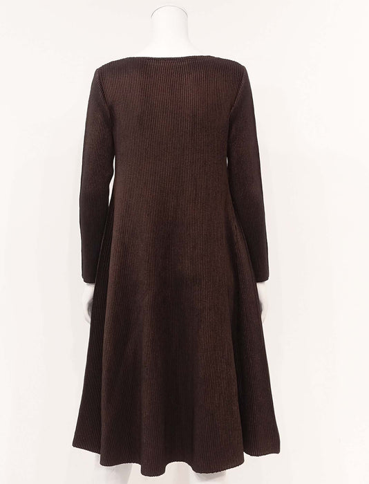 ＜SPECCHIO＞シャトルプリーツ Aラインドレス / 長袖