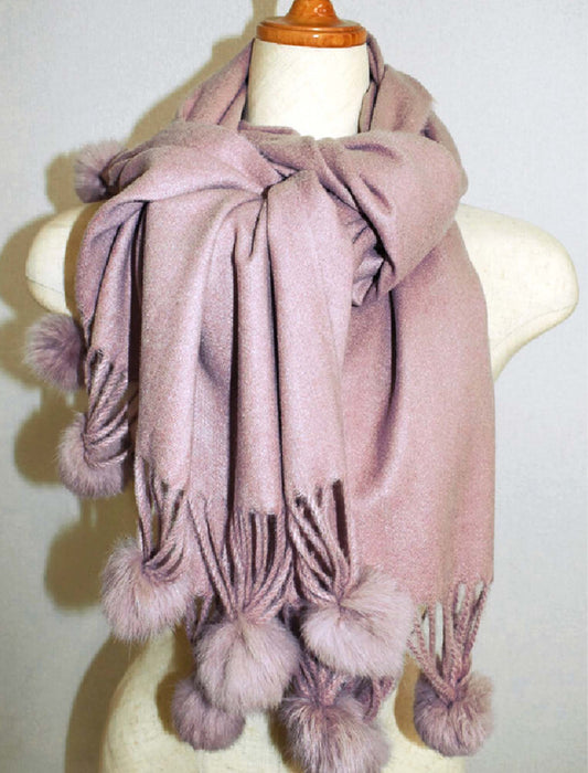 ポンポン付き大判ストール