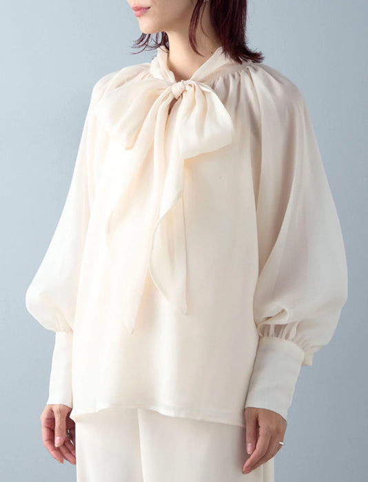 ビッグリボンブラウス