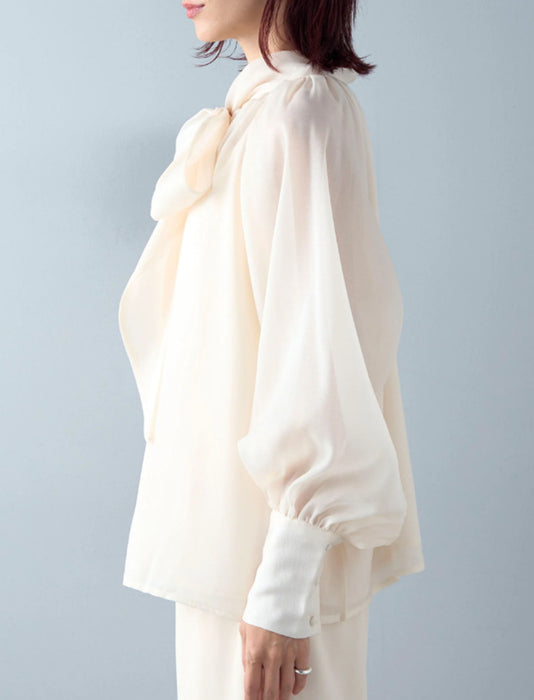 ビッグリボンブラウス