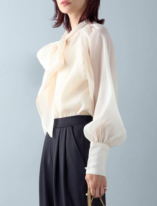 ビッグリボンブラウス