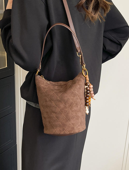 チャーム付きスエード風2wayバッグ