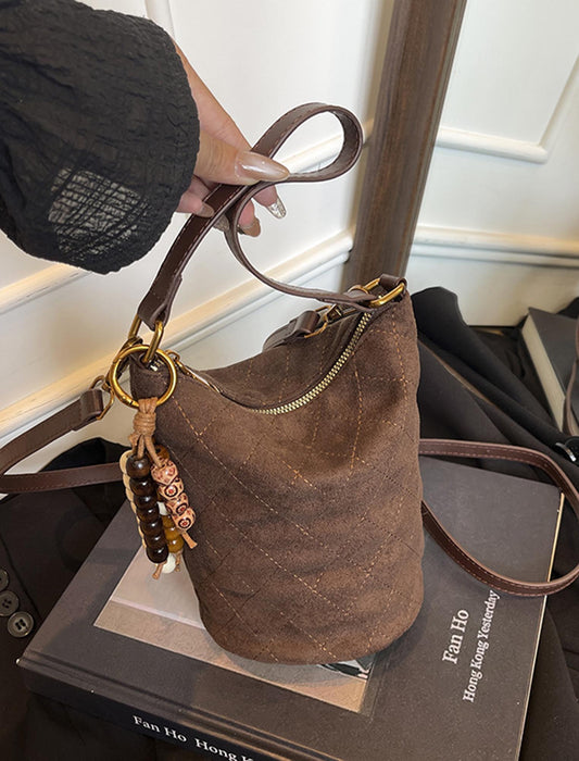チャーム付きスエード風2wayバッグ