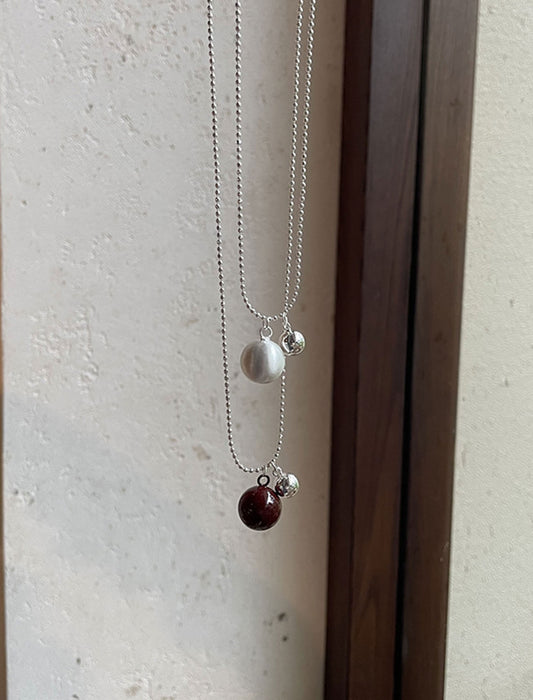 ボールチャームネックレス