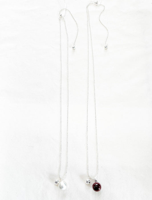 ボールチャームネックレス