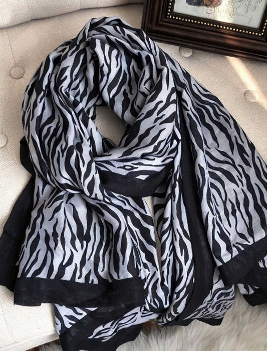 アニマル柄ストール