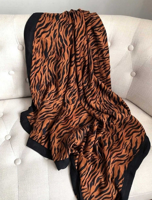 アニマル柄ストール