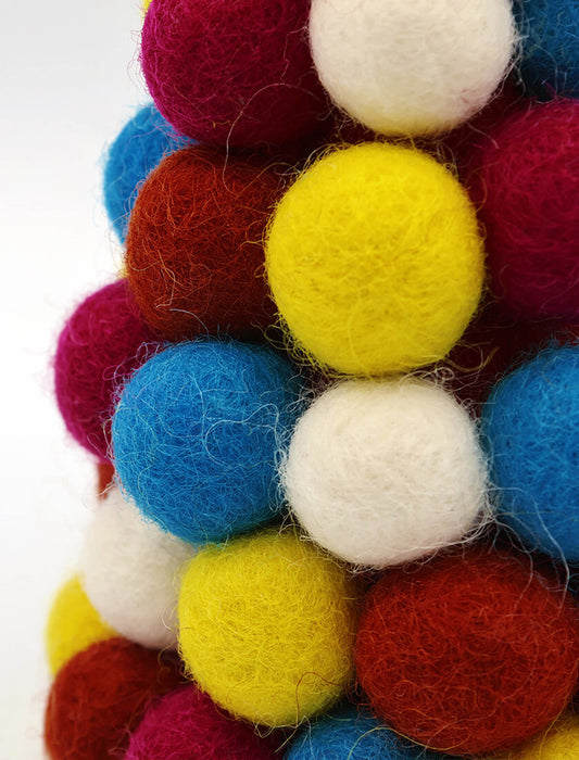 フェルトポンポンツリー