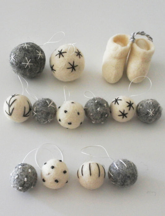 クリスマスツリー フェルトオーナメントセット（収納袋付）