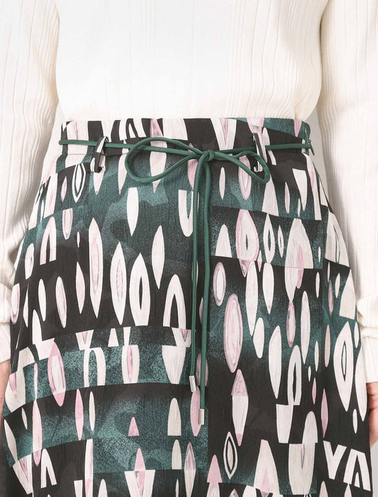 パネル柄パイピングスカート