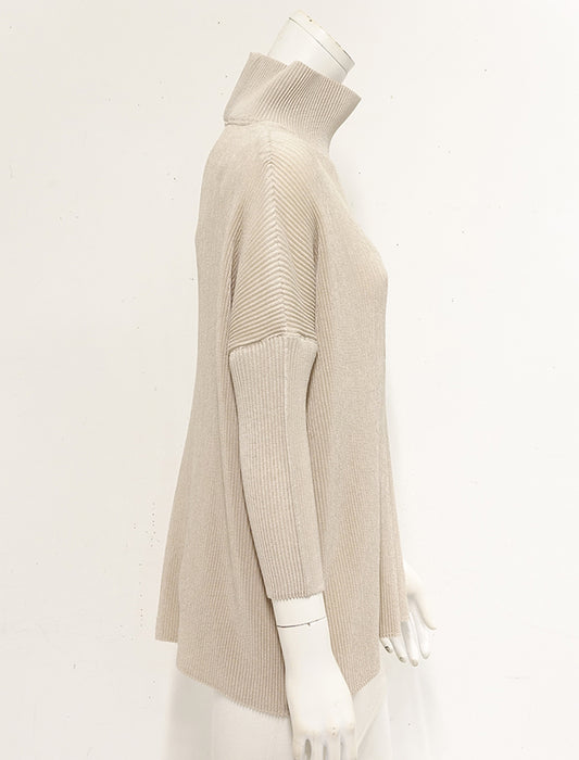 ＜SPECCHIO＞シャトル フロント切り替えデザイン ハイネックプルオーバー