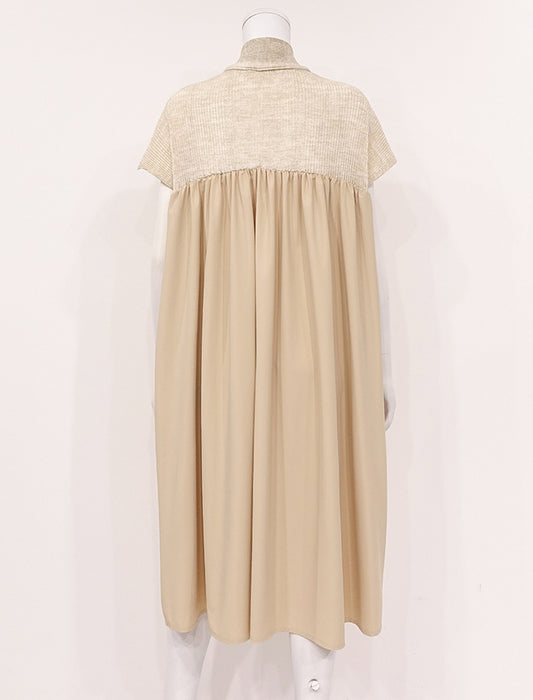 ＜SPECCHIO＞ボウタイ付きシャトル切替 ヨークギャザーストレッチタフタワンピース