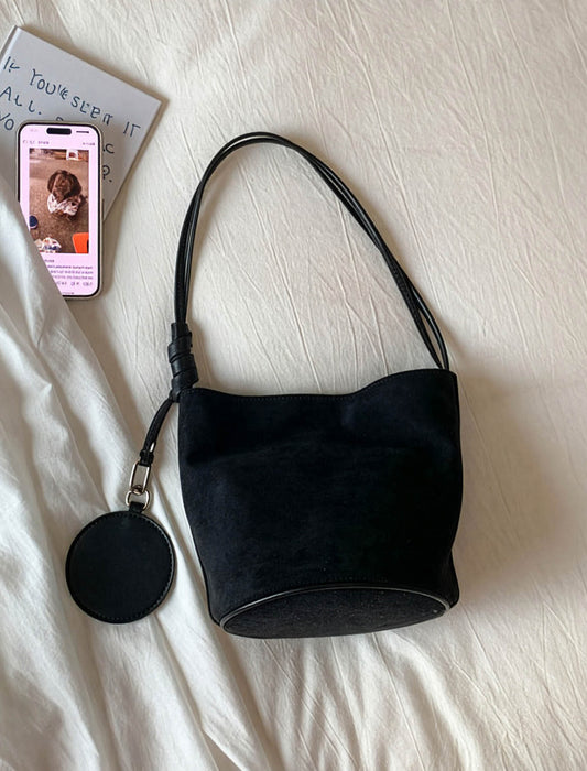 ラウンドチャーム付きショルダー