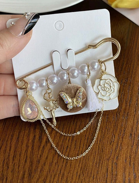 エレガントドロップチャームパールブローチ