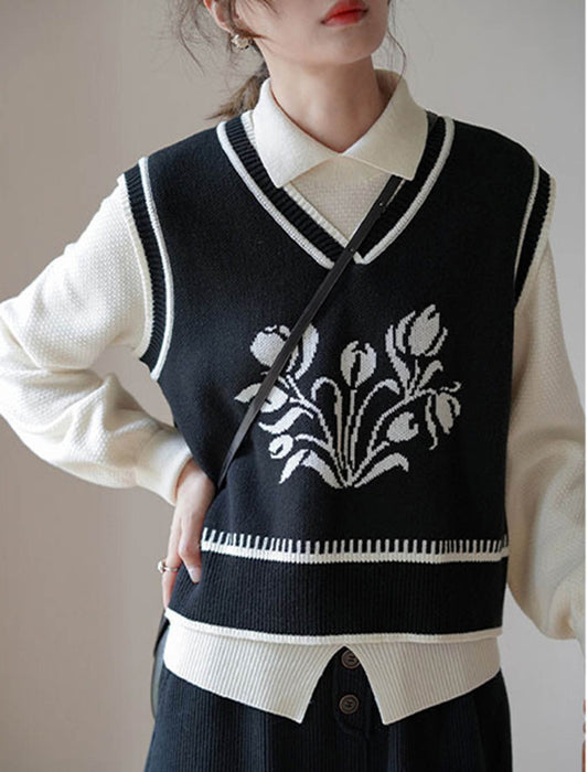 清楚なフラワーデザインニットベスト