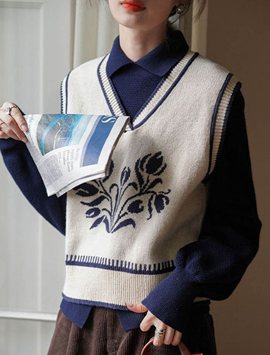 清楚なフラワーデザインニットベスト