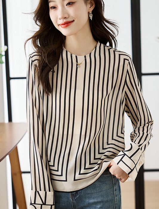 着やせ見えプリントトップス