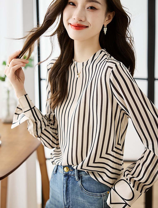 着やせ見えプリントトップス