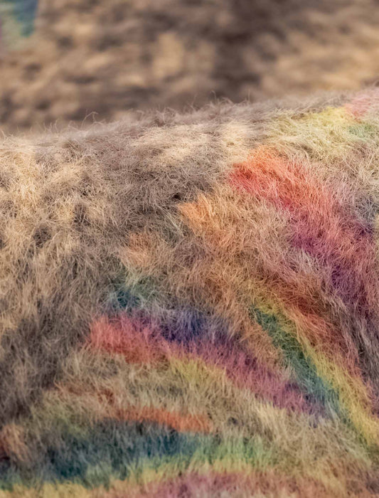 【受注】総柄プリントシャギーセーター