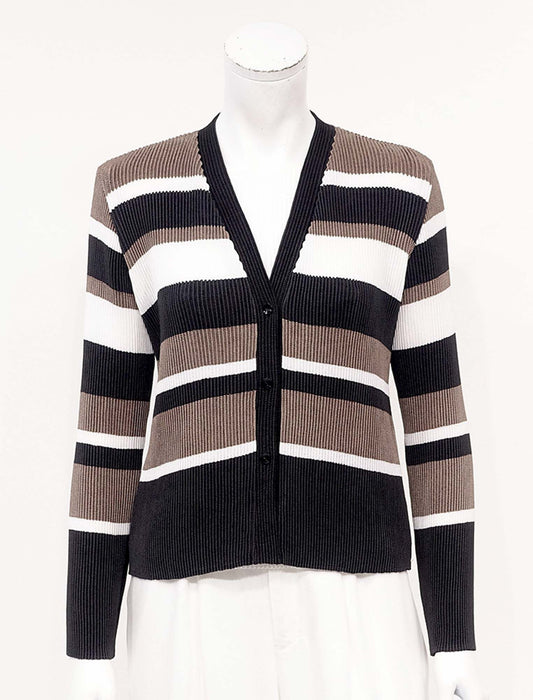 ＜SPECCHIO＞シャトルプリーツ Ｖネックジャケット