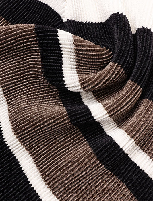 ＜SPECCHIO＞シャトルプリーツ タートルネックブラウス