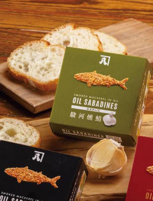 OIL SABADINES(さば燻製油漬)　ガーリック