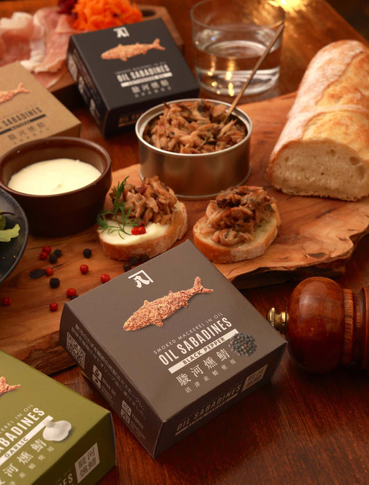 OIL SABADINES(さば燻製油漬)　4缶セット
