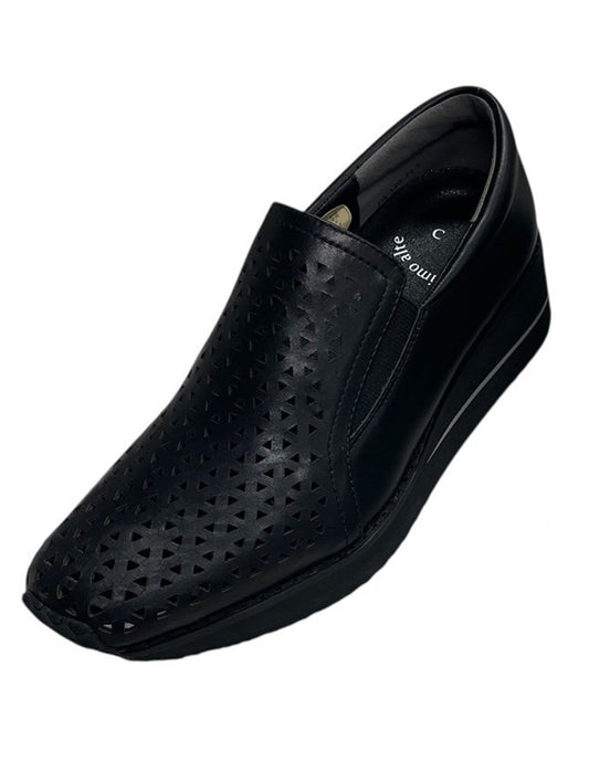 パンチング・プラットフォームスリッポン