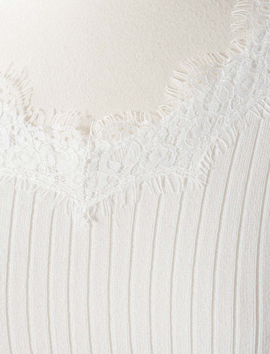 レースネックリブニット